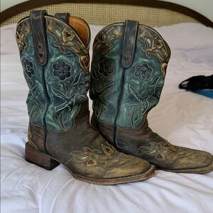 Dan Post Green and Brown Heeled Boots